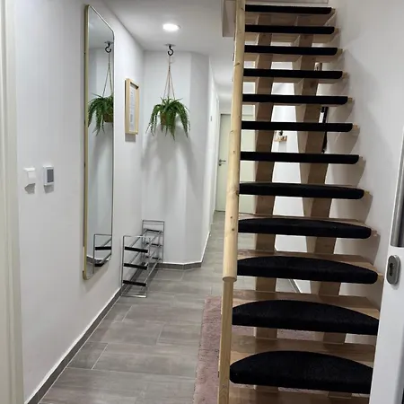 M B Homes Lauterstein 10 *