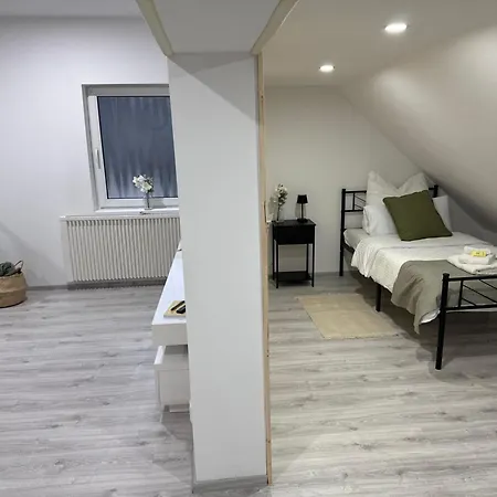 Semesterbostad M B Homes Lauterstein 10