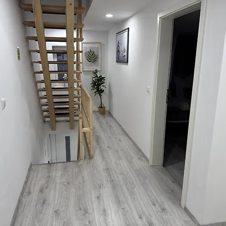M B Homes Lauterstein 10 Semesterbostad